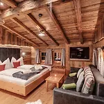 Highking Gruenegg Chalet Dienten am Hochkoenig
