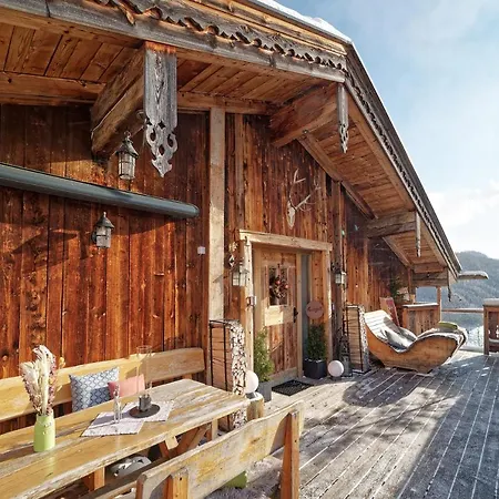 Highking Gruenegg Horská chata