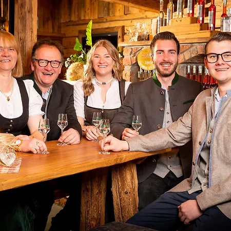 Highking Gruenegg 샬레 디엔텐암호크코니그